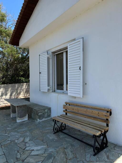 Coast Cottage Porto Rafti-Avlaki Exteriér fotografie