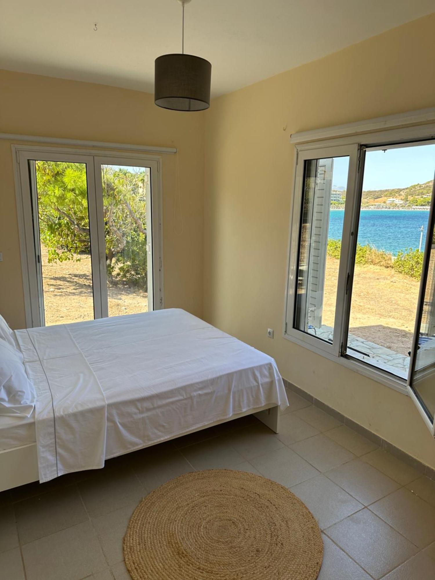 Coast Cottage Porto Rafti-Avlaki Exteriér fotografie